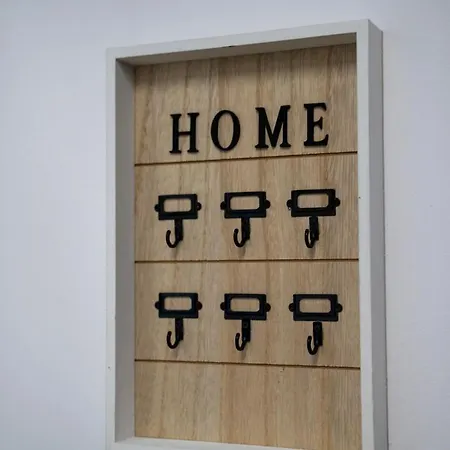 Downtown - Location, View, Bus&tram - By Rentujemy