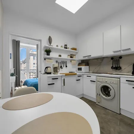 Downtown - Location, View, Bus&tram - By Rentujemy *