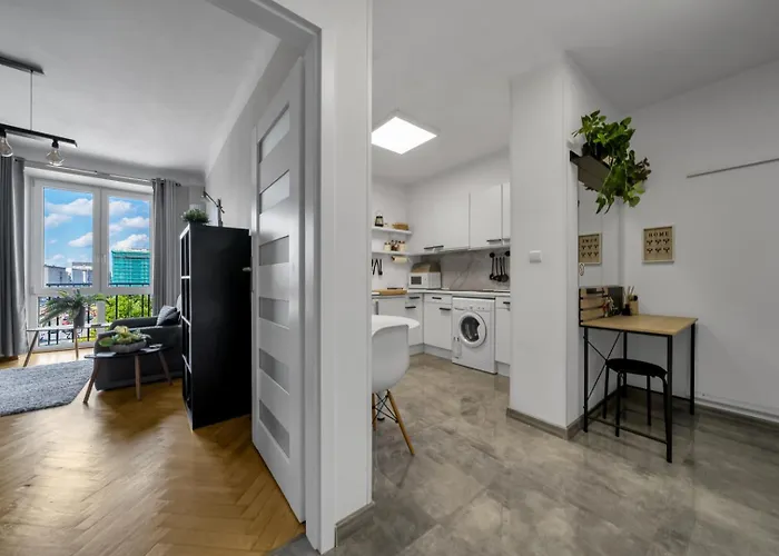 Downtown - Location, View, Bus&tram - By Rentujemy Apartment *