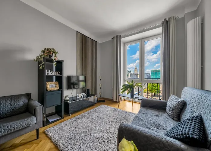 Downtown - Location, View, Bus&tram - By Rentujemy Apartment