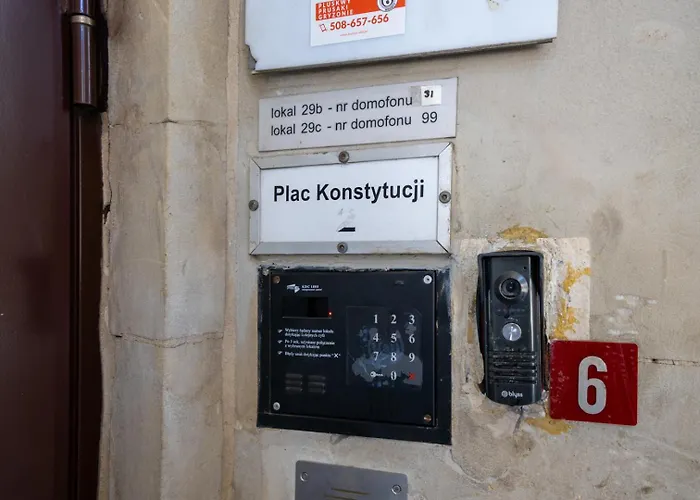 Downtown - Location, View, Bus&tram - By Rentujemy * Warsaw